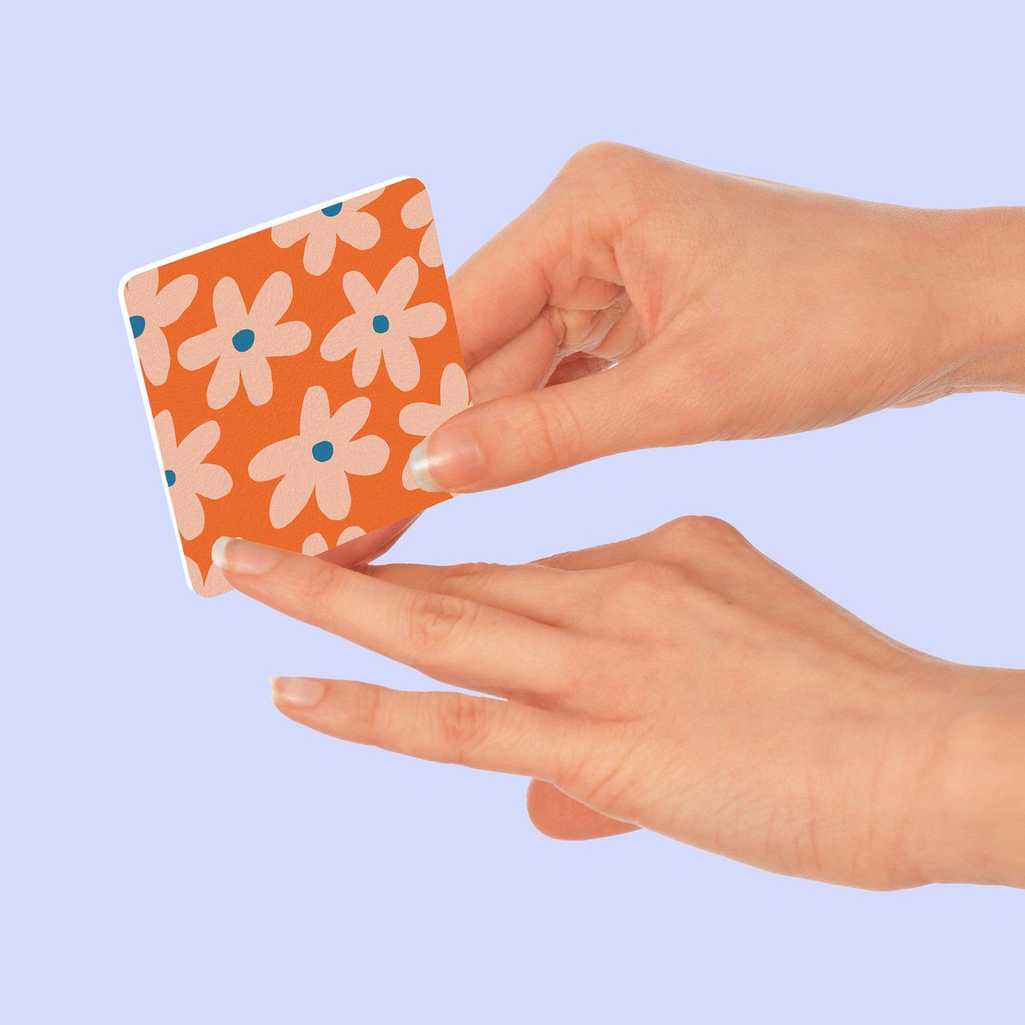 Glow Up Daisies Reusable Nail Polish Remover Kit