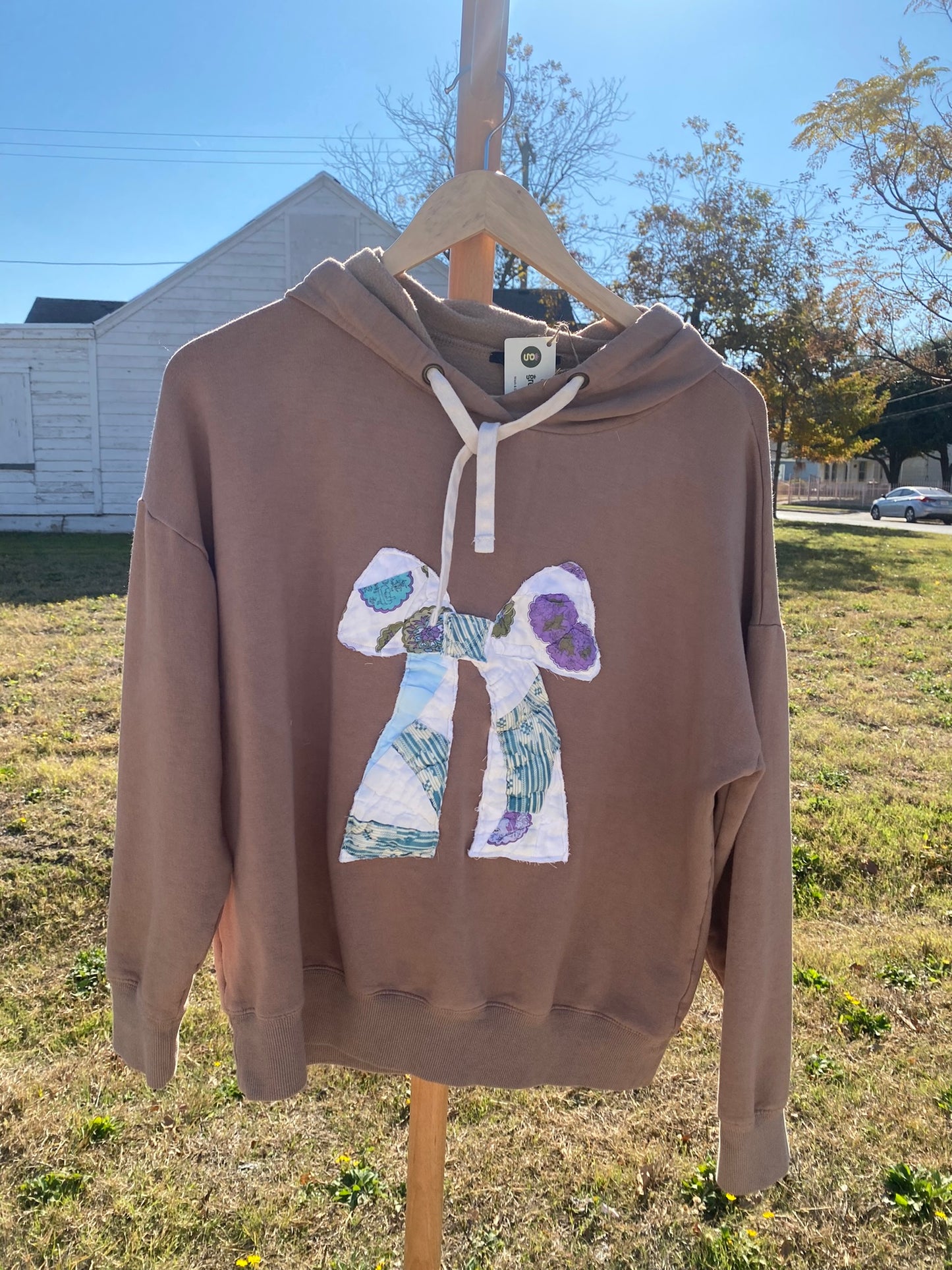 Bow Hoodie Chestnut